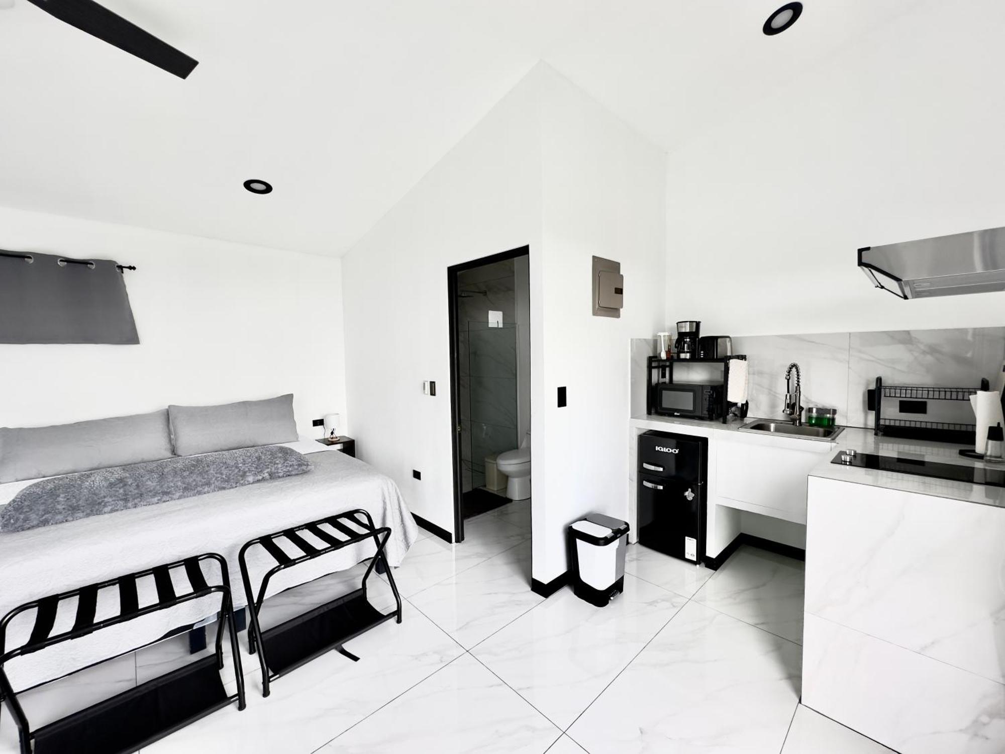 Black & White Apartments Монте-Верде Экстерьер фото